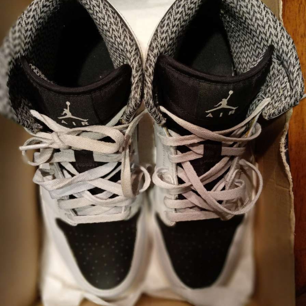 Jordan Retro 1s